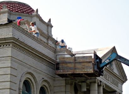 [roof work]